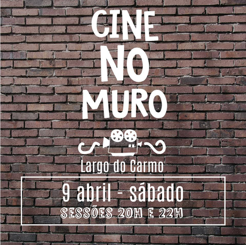 Cine no muro display